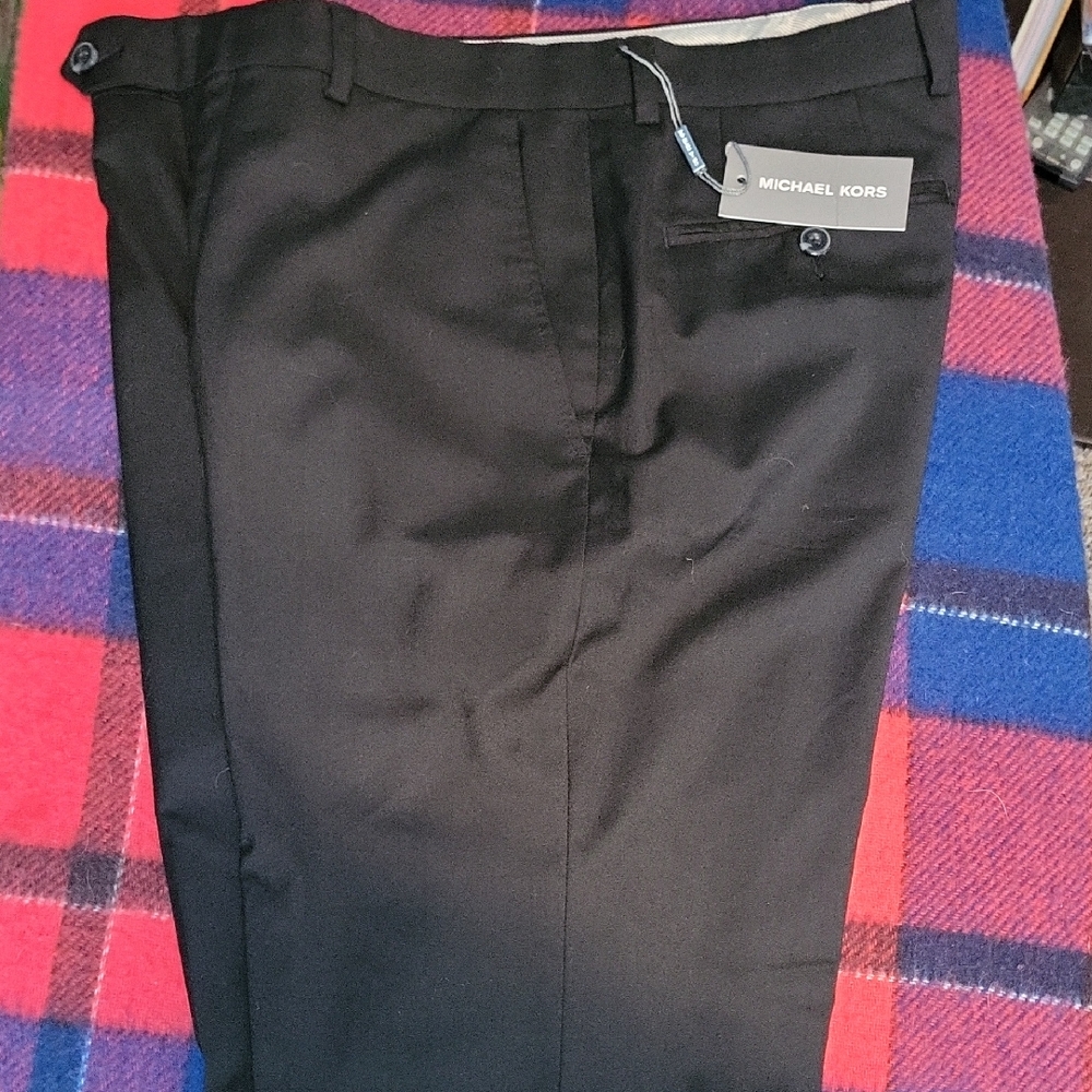 Michael Kors Pleated Dress Pants, Size 32" x 32" NWT
